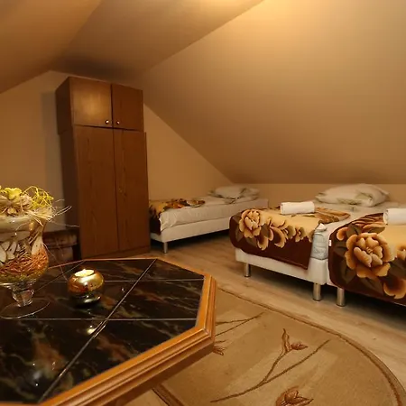 Homestay Malgosia Regionalna: Slope & Bania Thermal Baths Nearby